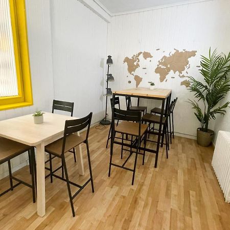 Az The Bridge Hostel - Coliving Saragossa Exterior foto